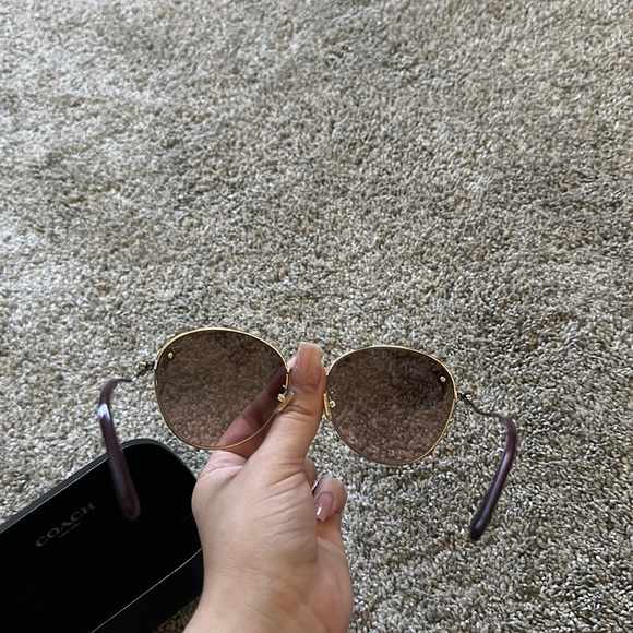 Coach Violet lens Sunglasses - Picture 3 of 5